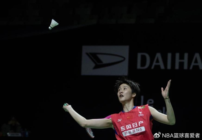 在线投注注册-时隔3年再度印尼封王！陈雨菲2-0泰国超新星，夺得个人赛季首冠|碧查梦|女单|国羽|宫崎友花|奥原希望_新浪体育_新浪新闻