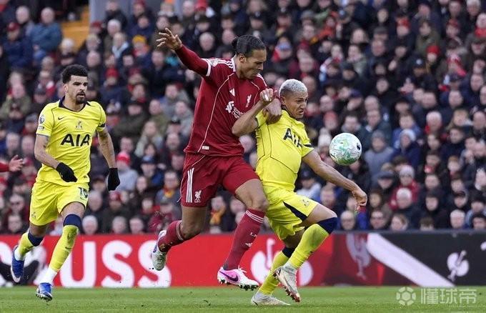 在线投注注册-天空：如今的利物浦完全无法掌控比赛，锋线和后防问题都很大